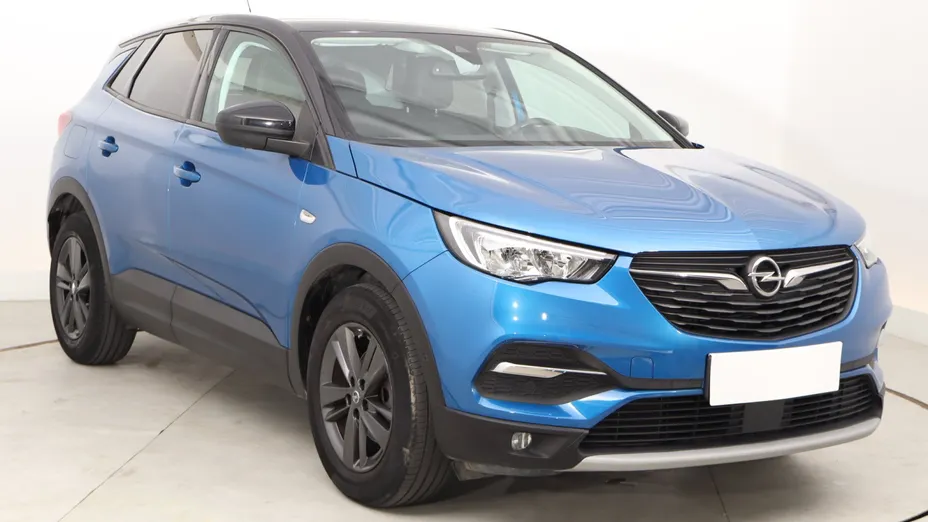 Opel Grandland -