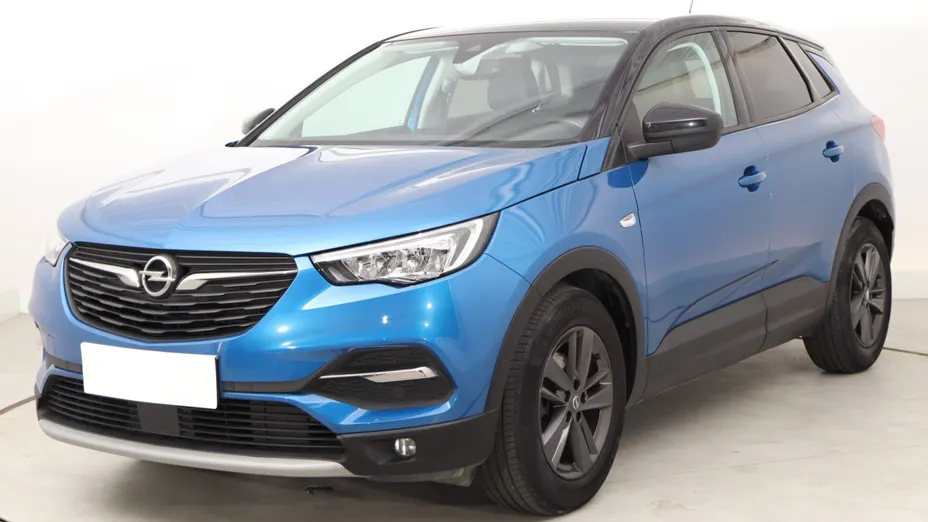 Opel Grandland -
