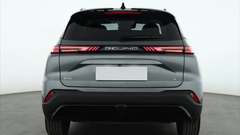 BAIC Beijing 5 -