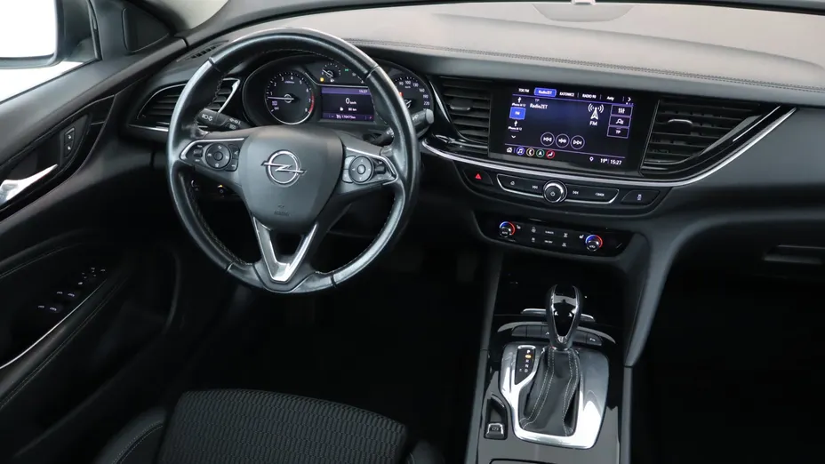 Opel Insignia -
