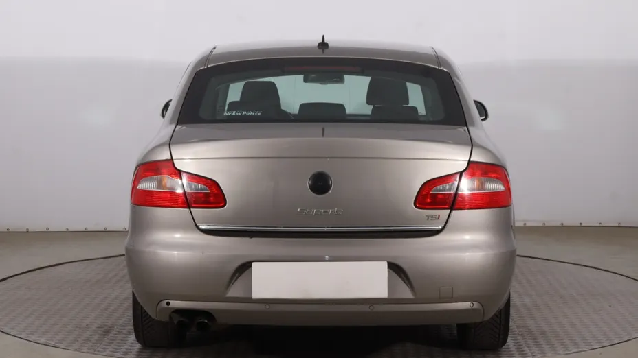 Skoda Superb -