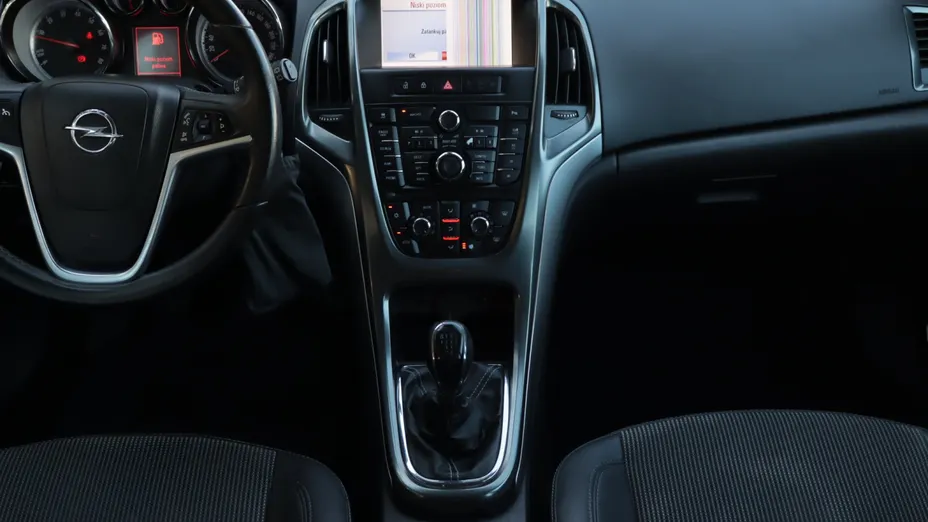 Opel Astra -