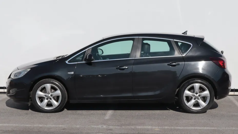 Opel Astra -