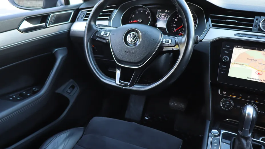 VW Passat -