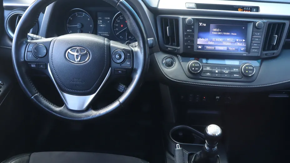 Toyota RAV4 -