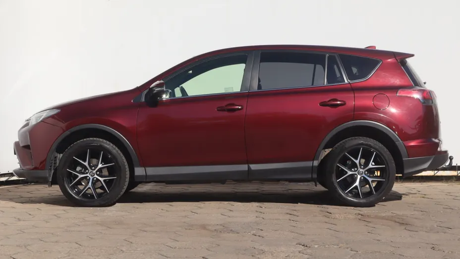 Toyota RAV4 -