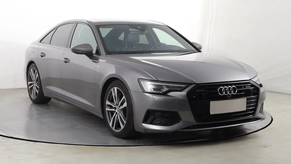Audi A6 -