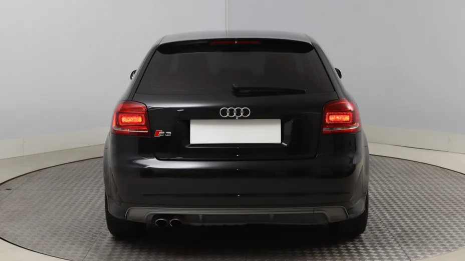 Audi S3 -