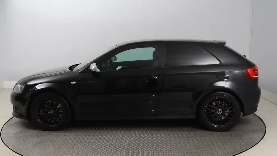 Audi S3 -