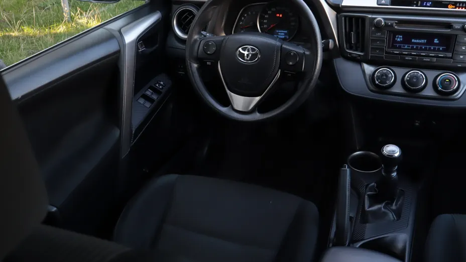 Toyota RAV4 -