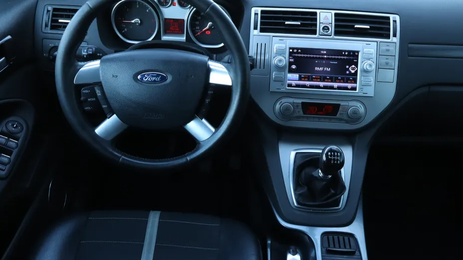 Ford Kuga -