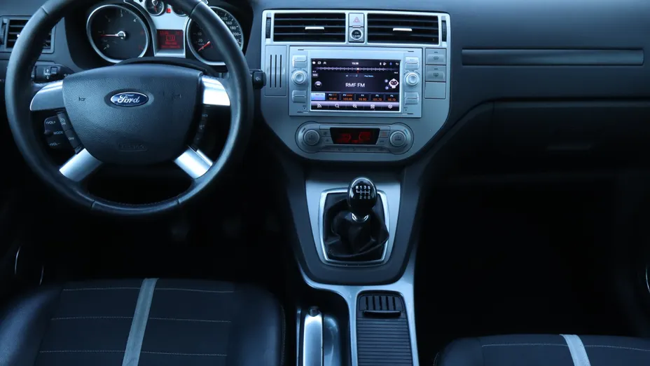 Ford Kuga -