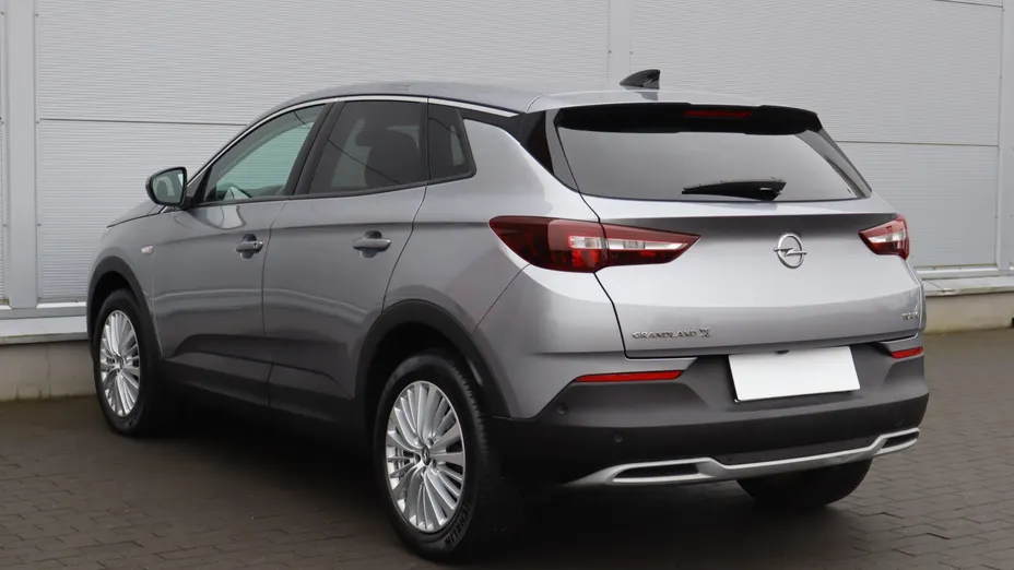 Opel Grandland -