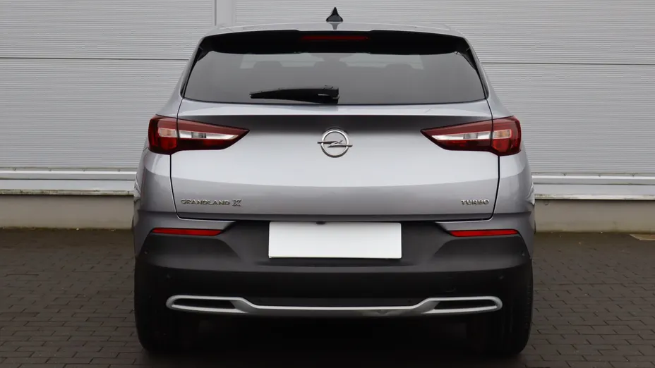 Opel Grandland -