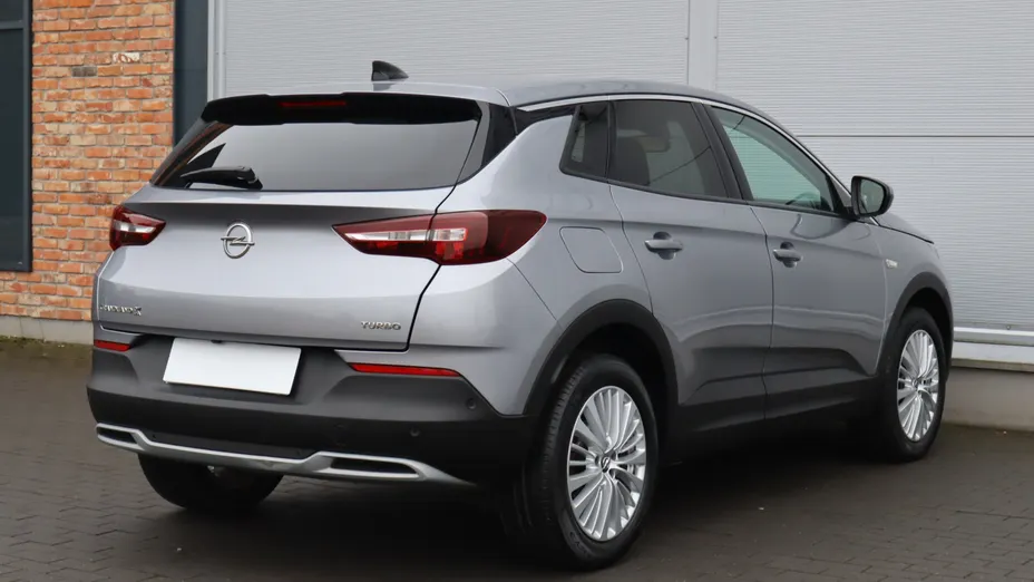 Opel Grandland -