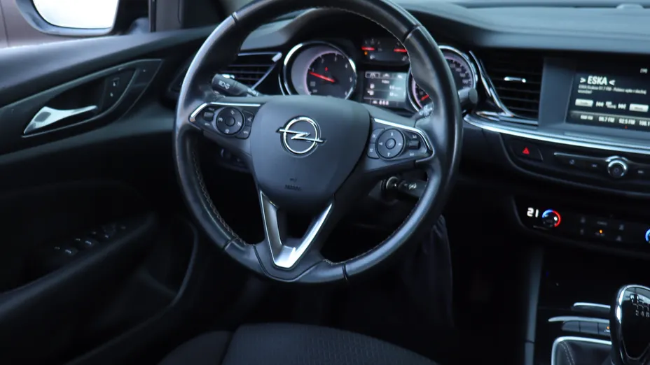 Opel Insignia -
