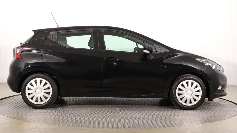 Nissan Micra -