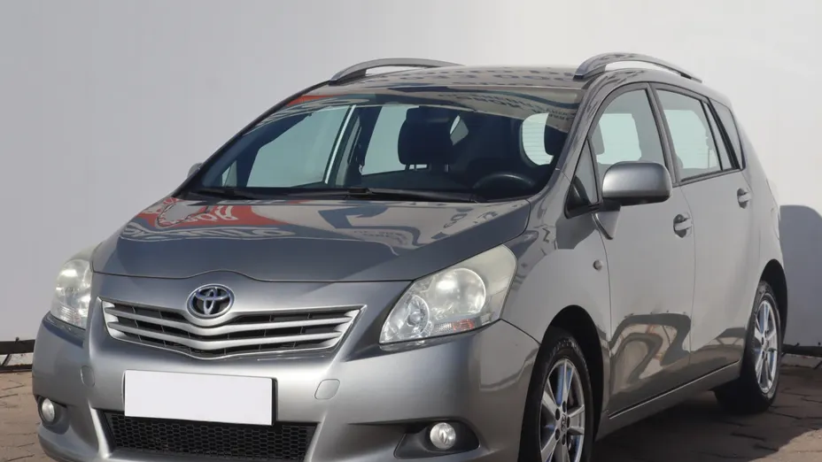Toyota Verso -