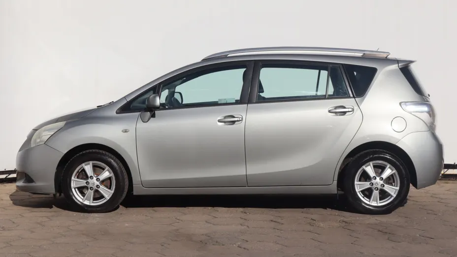 Toyota Verso -