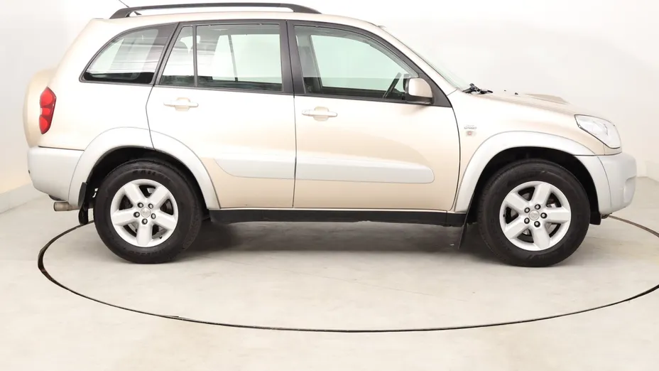 Toyota RAV4 -