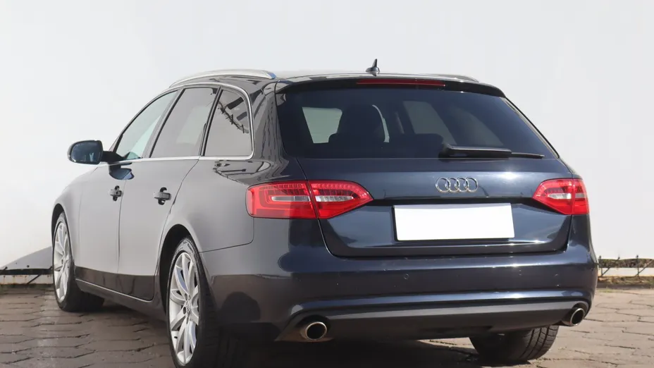 Audi A4 -