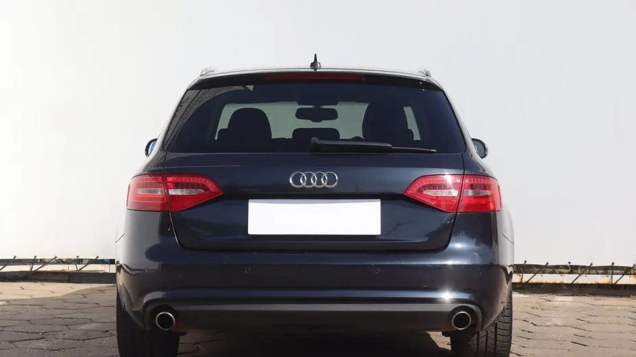 Audi A4 -