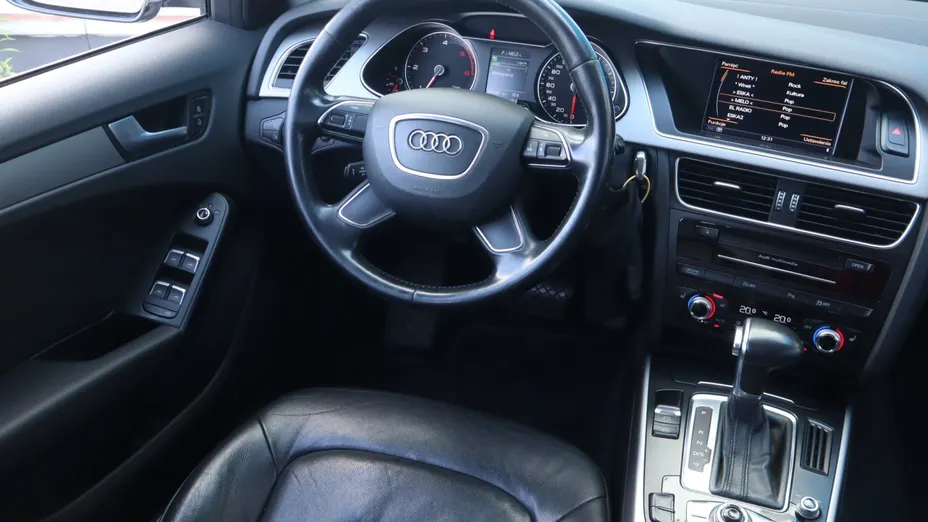 Audi A4 -