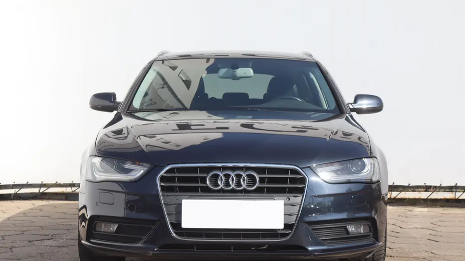Audi A4 -
