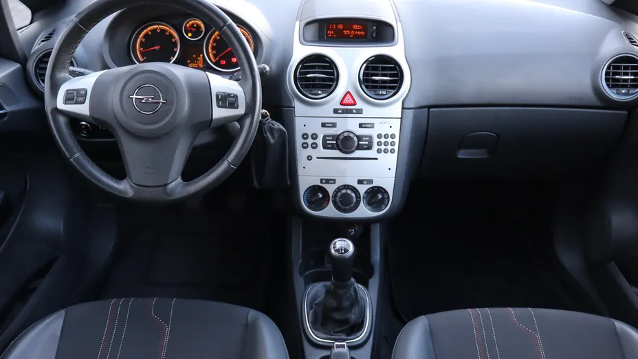 Opel Corsa -