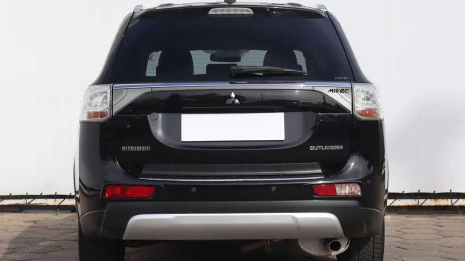 Mitsubishi Outlander -