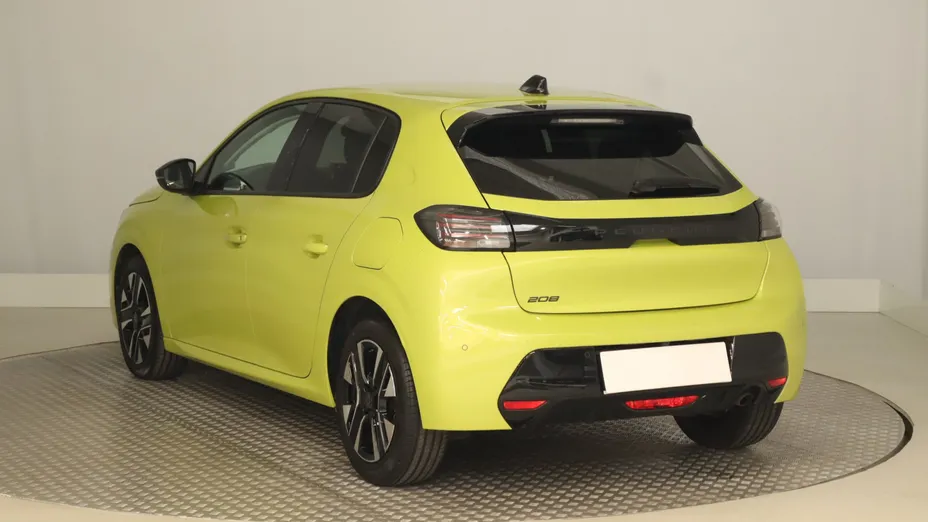 Peugeot 208 -