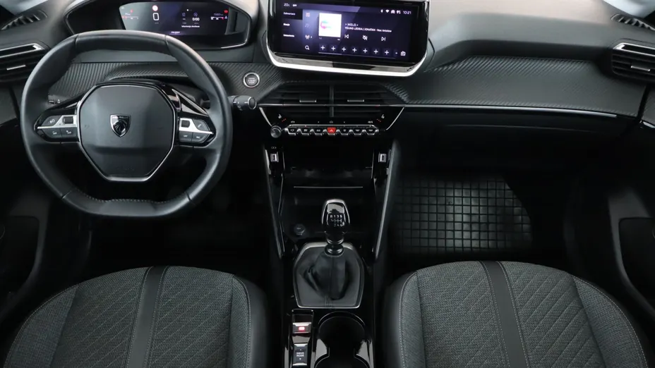 Peugeot 208 -