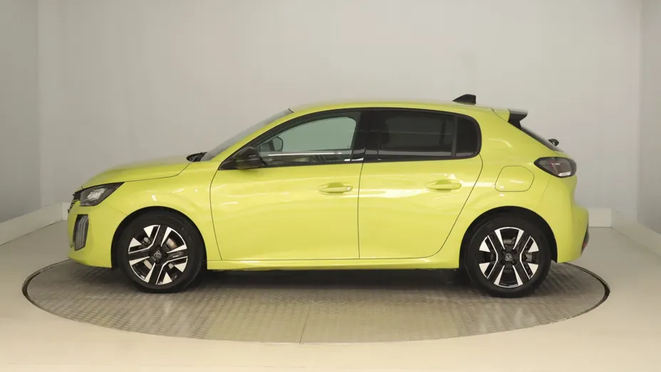 Peugeot 208 -