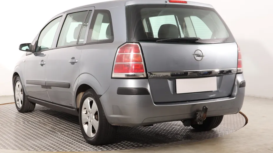 Opel Zafira -