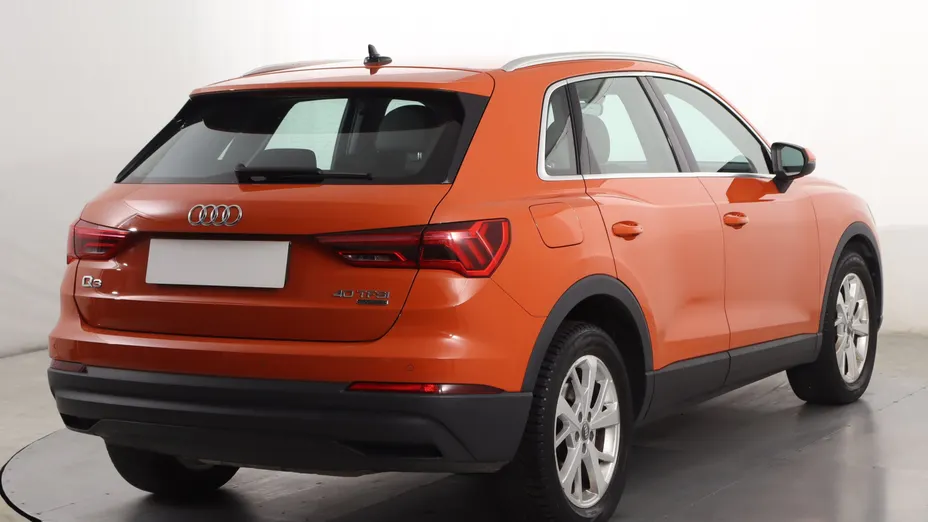 Audi Q3 -