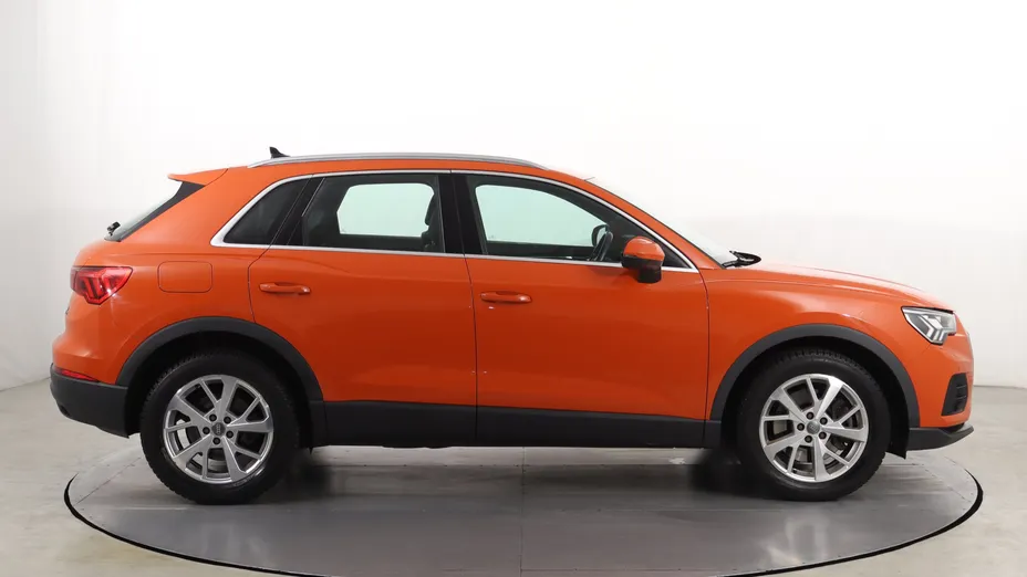 Audi Q3 -