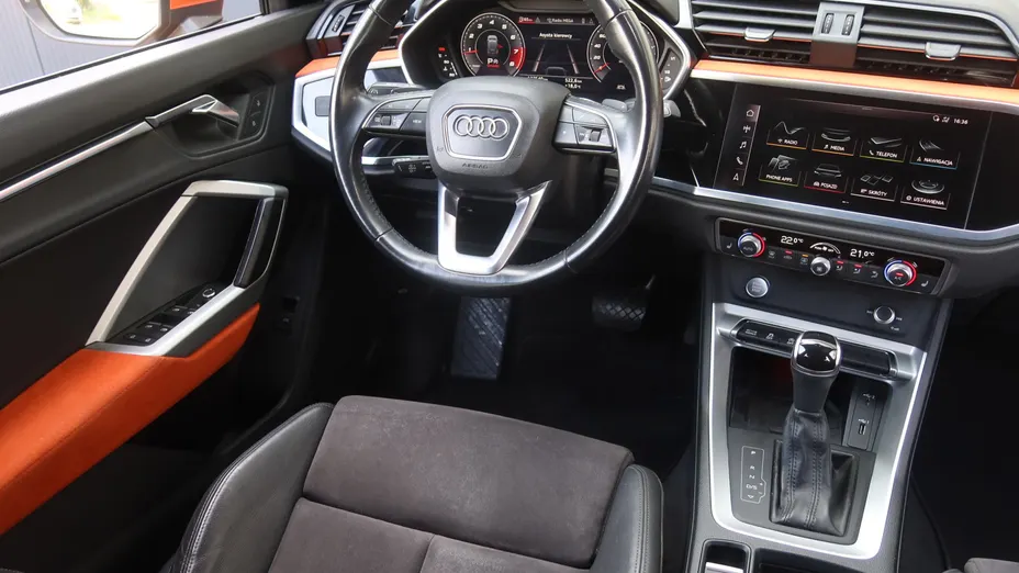 Audi Q3 -