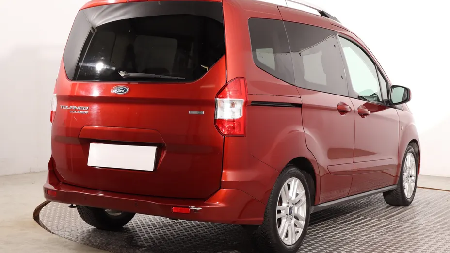 Ford Tourneo Courier -