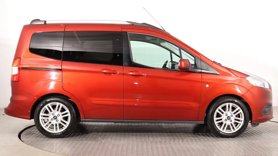 Ford Tourneo Courier -