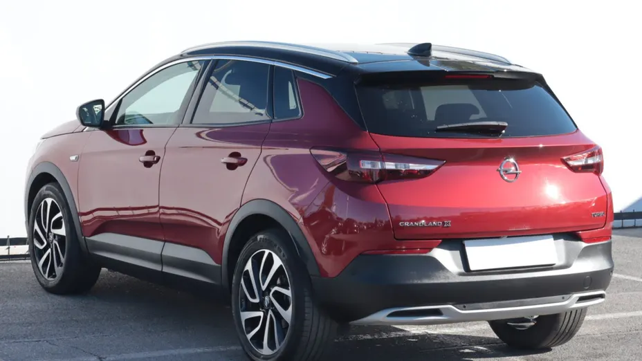 Opel Grandland -