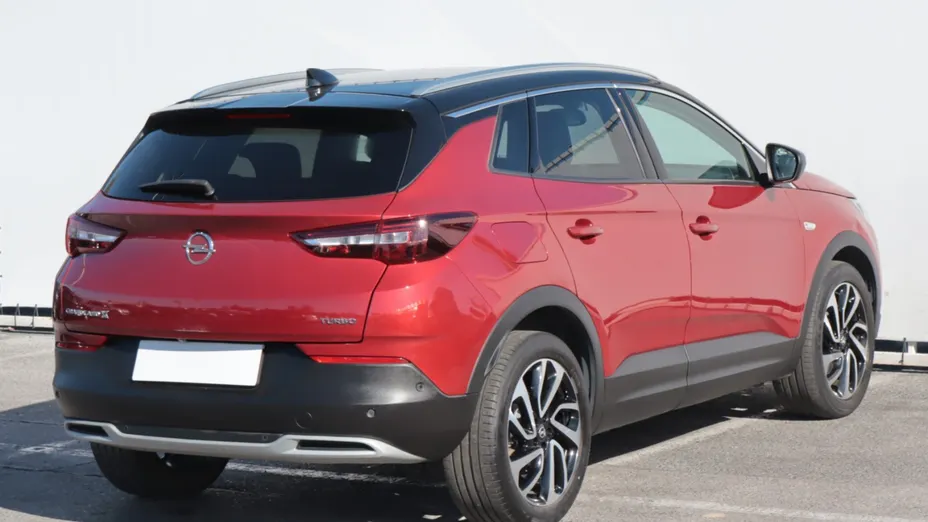 Opel Grandland -