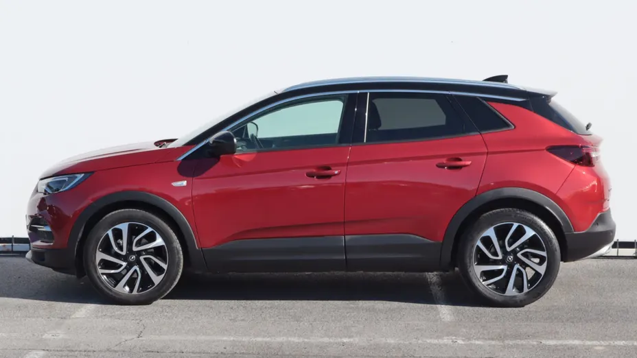 Opel Grandland -