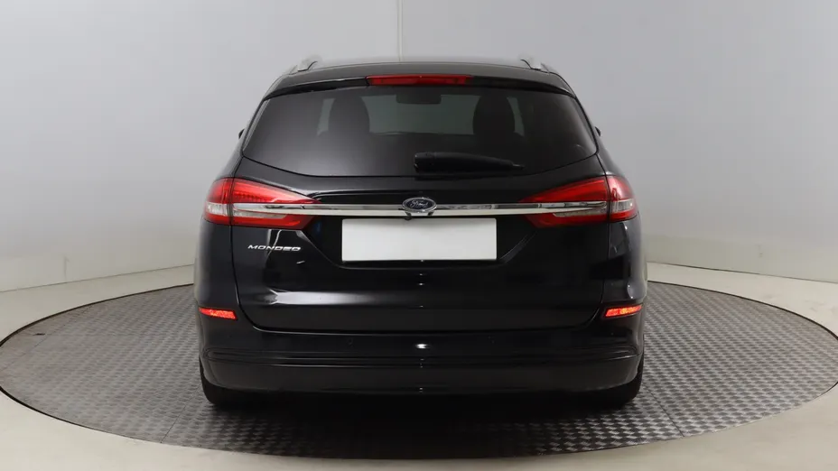 Ford Mondeo -