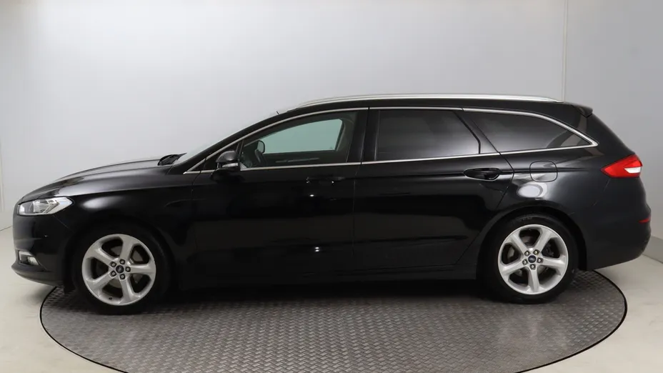 Ford Mondeo -