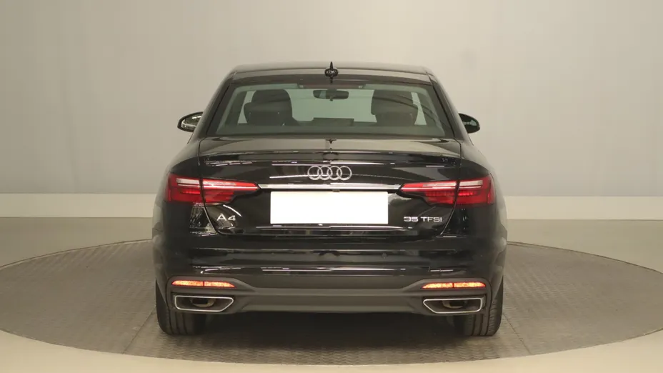 Audi A4 -