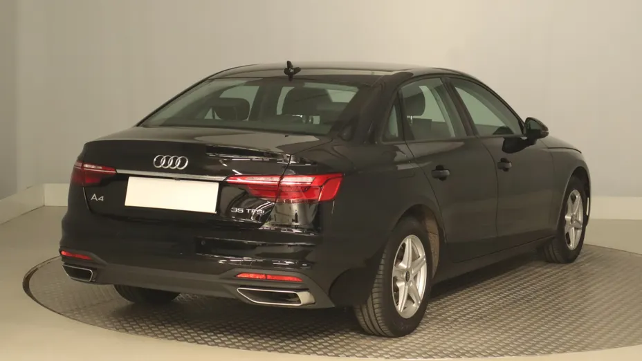 Audi A4 -
