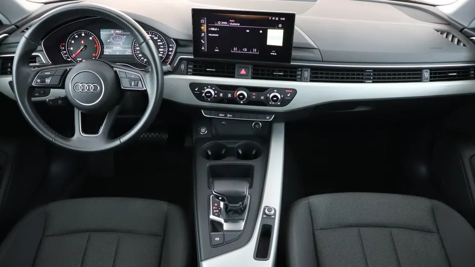 Audi A4 -