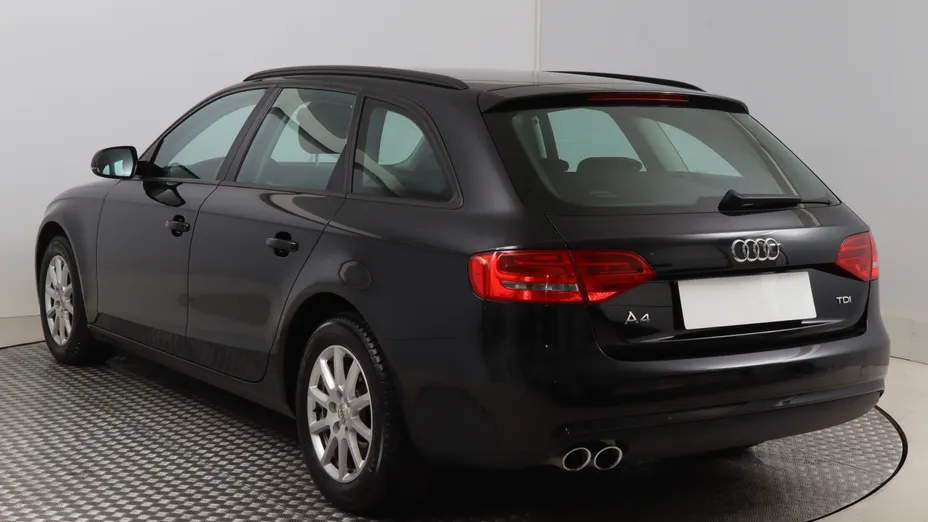 Audi A4 -