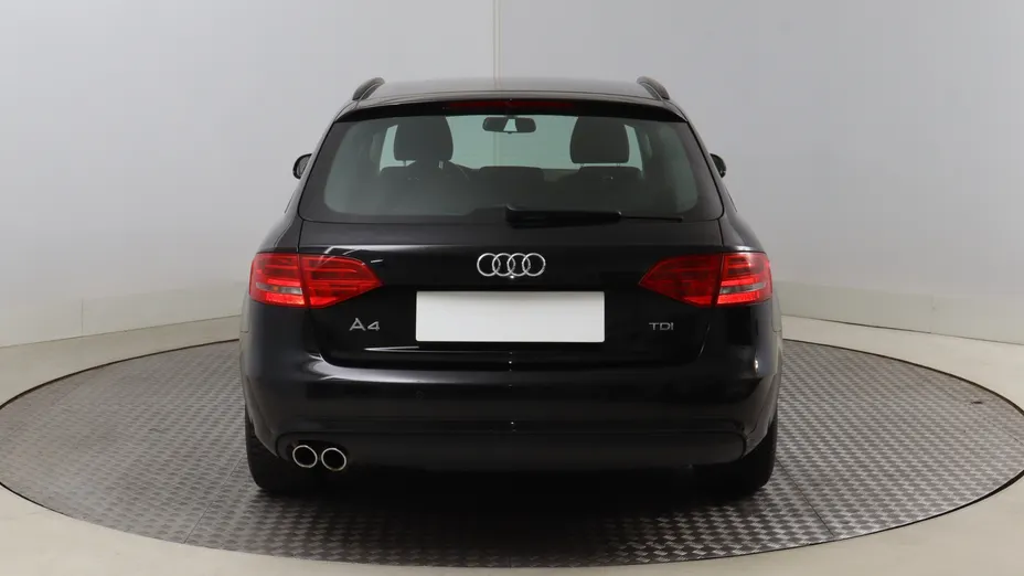 Audi A4 -
