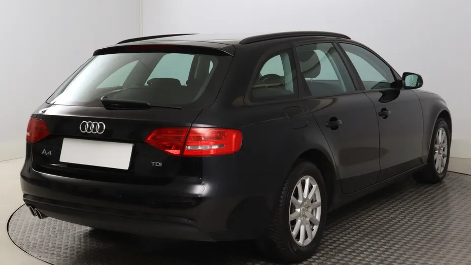 Audi A4 -
